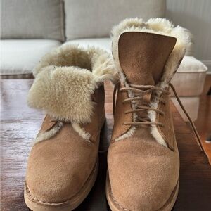 Ugg Quincy boot in excellent condition